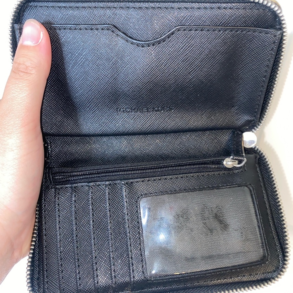 Authentic Michael Kors Wallet And Bag Set - image 8